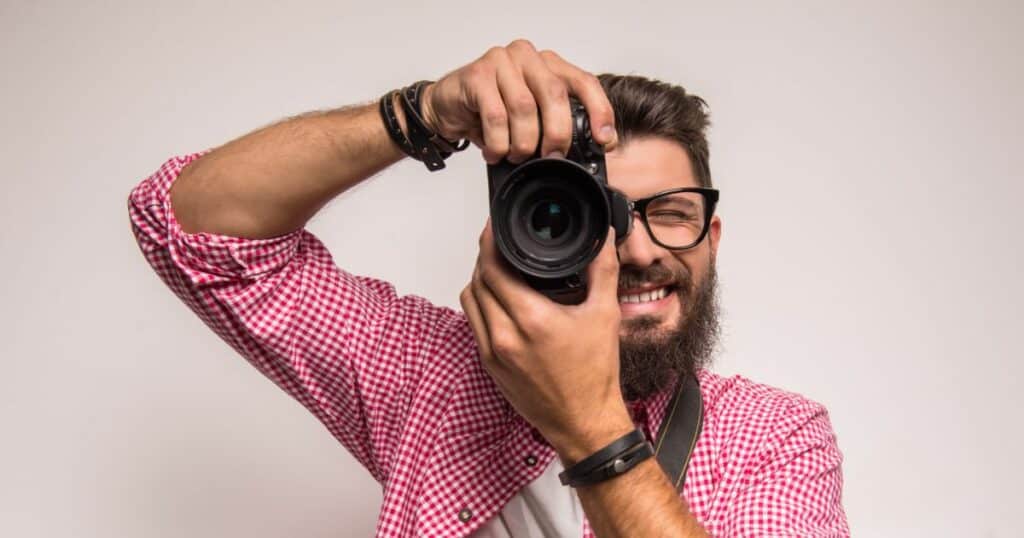Do You Tip Photographers? – Advice Based on Photographer Type